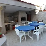 By The Sea Apartman *