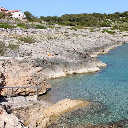 By The Sea Apartment *