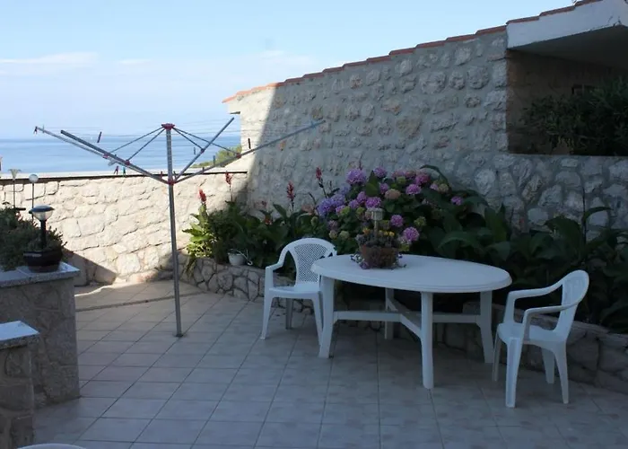 By The Sea Appartement *